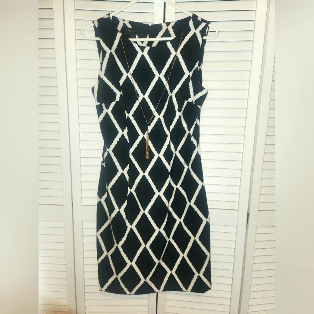 AB Studio Women's Dress Size 4 Black White Plaid Built in Necklace
